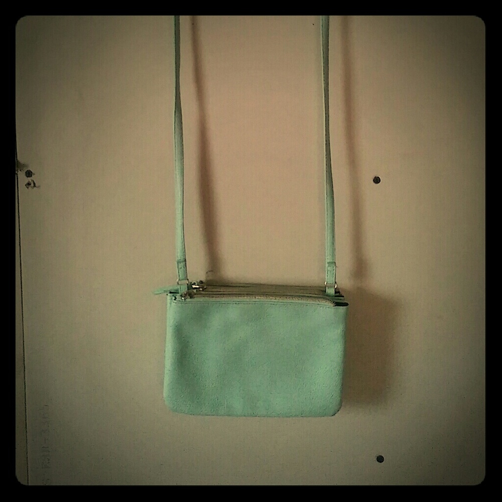 Handbag.